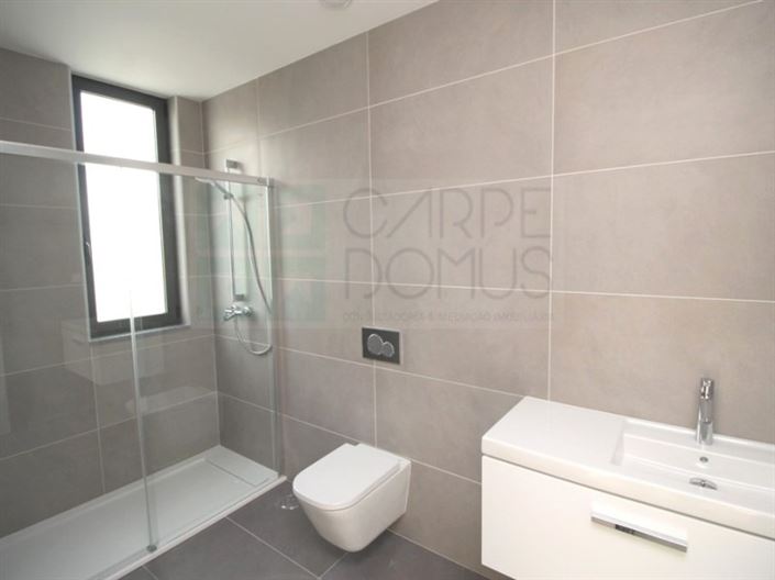 Image No.24-3 Bed House for sale