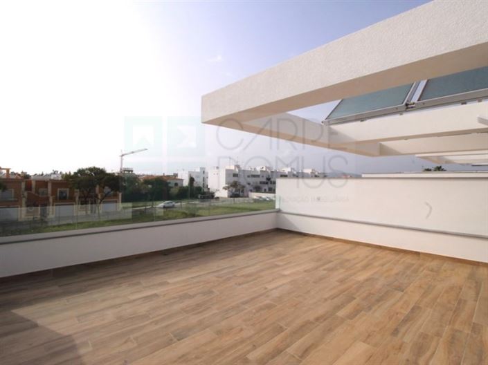 Image No.9-3 Bed House for sale