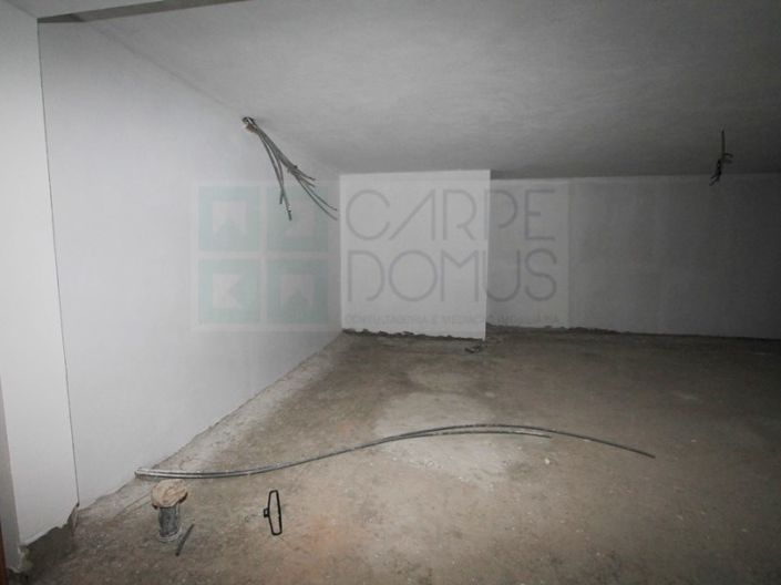 Image No.102-5 Bed House for sale