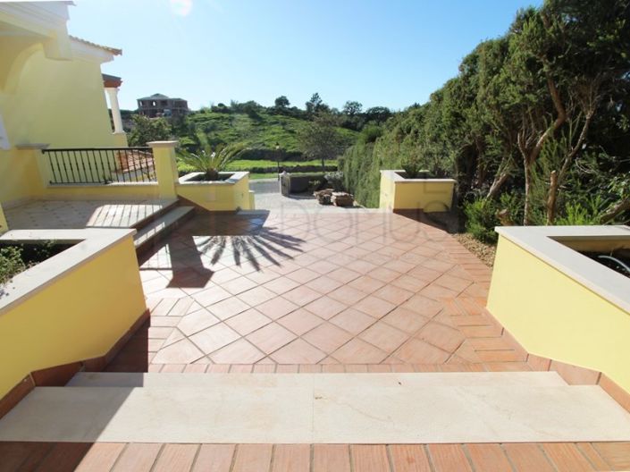 Image No.106-5 Bed House for sale