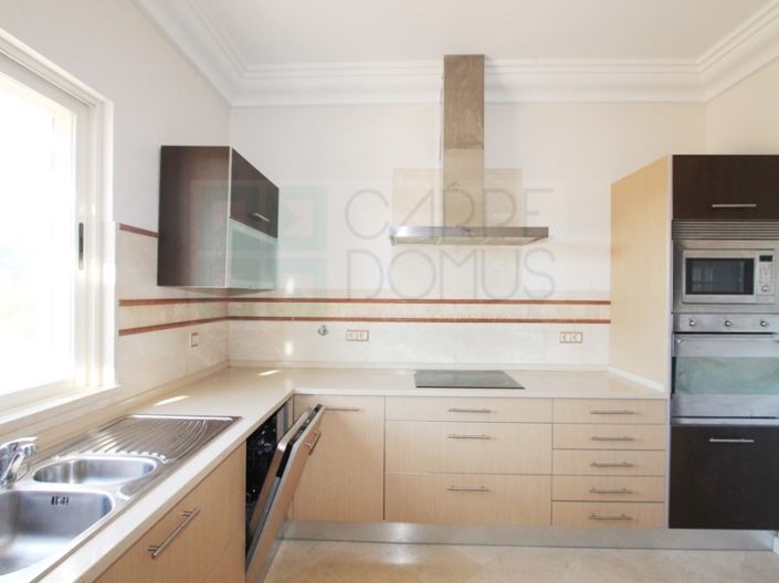 Image No.23-5 Bed House for sale