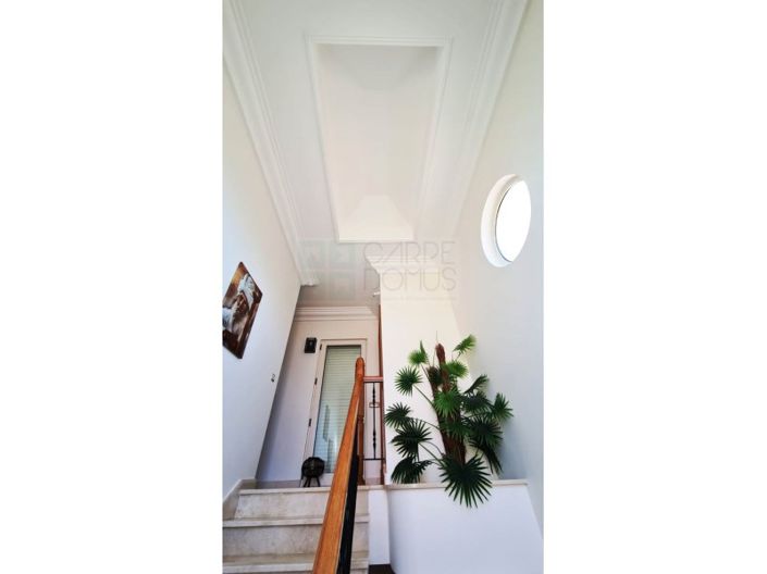 Image No.48-5 Bed House for sale