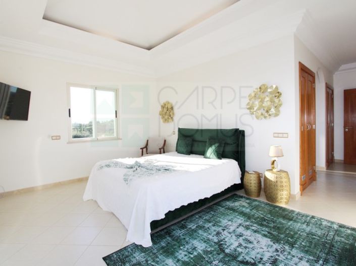 Image No.65-5 Bed House for sale