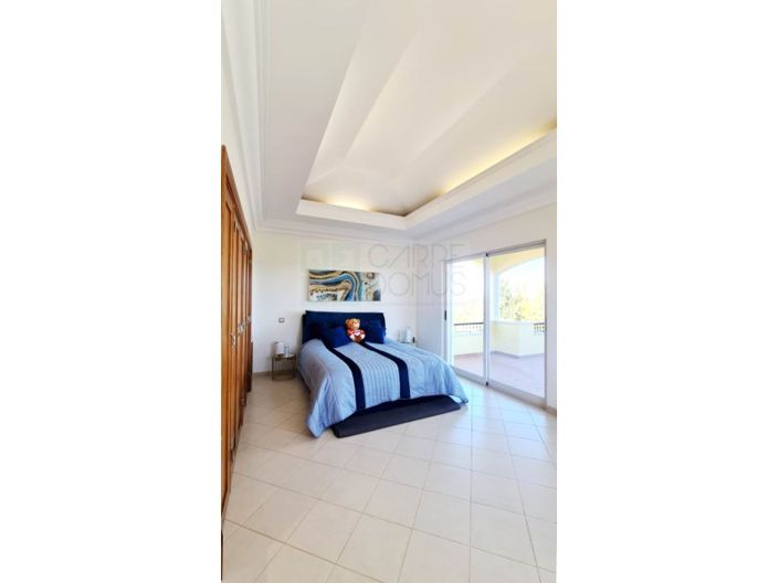 Image No.75-5 Bed House for sale