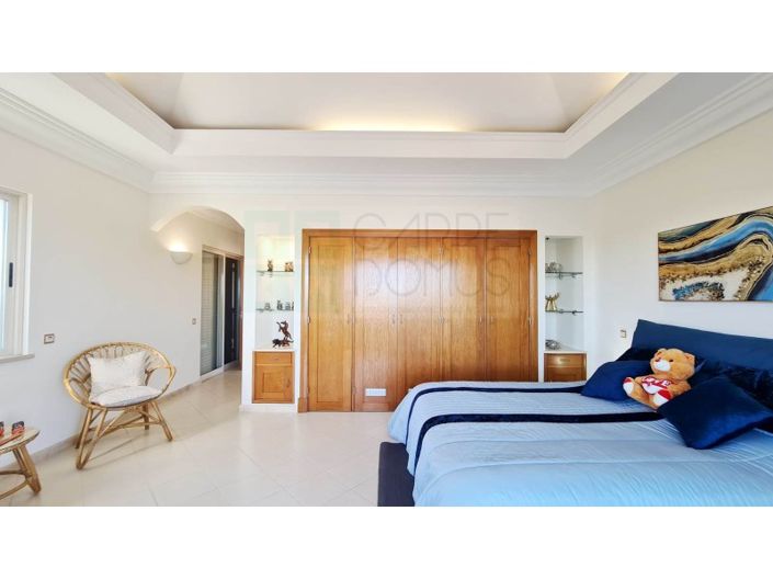 Image No.83-5 Bed House for sale