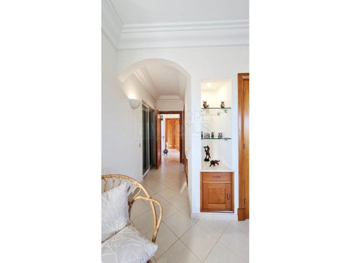 Image No.85-5 Bed House for sale