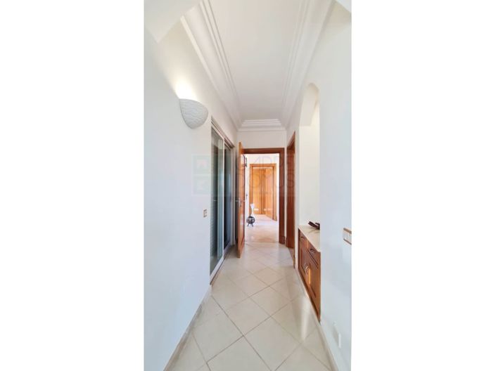 Image No.86-5 Bed House for sale