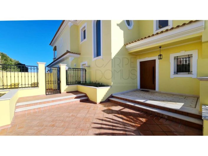 Image No.89-5 Bed House for sale