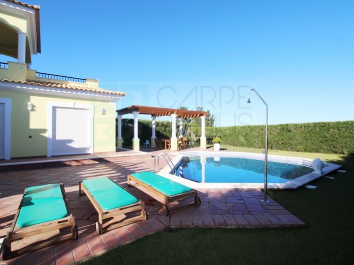 Image No.98-5 Bed House for sale