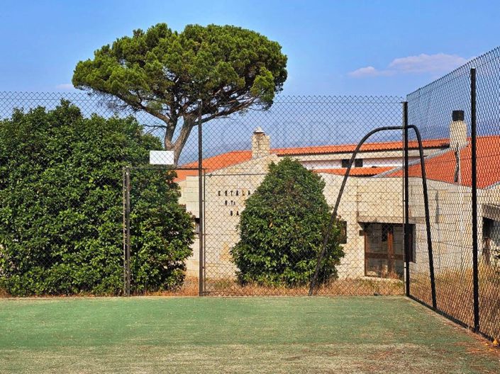 Image No.99-30 Bed Hotel for sale