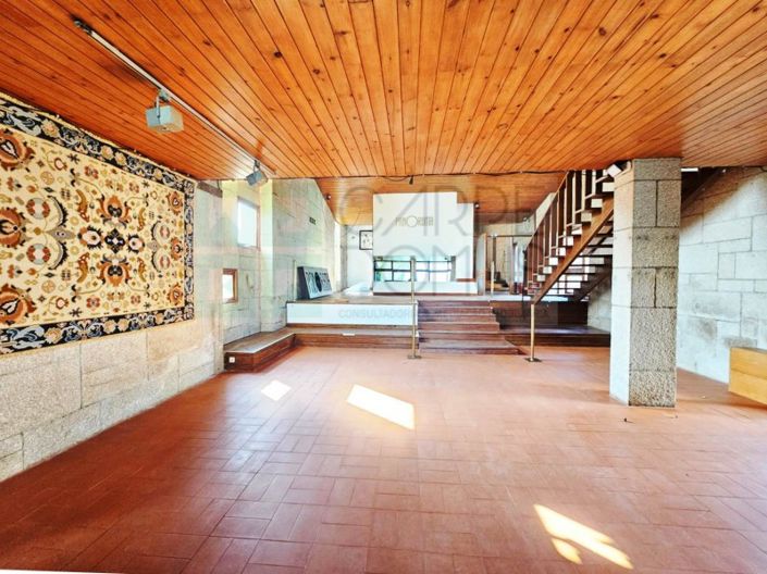 Image No.102-30 Bed Hotel for sale