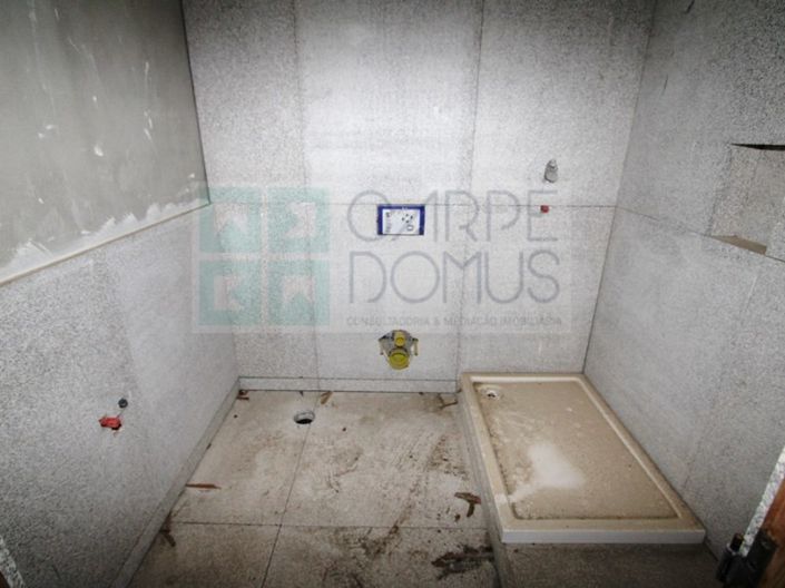 Image No.43-30 Bed Hotel for sale