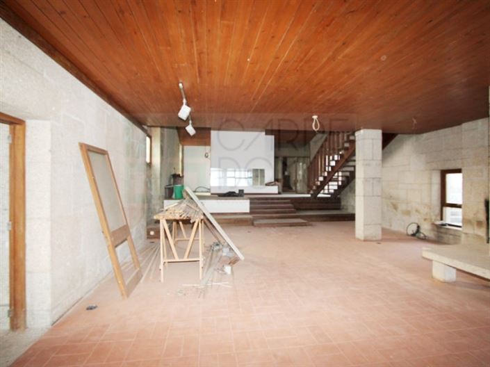 Image No.52-30 Bed Hotel for sale