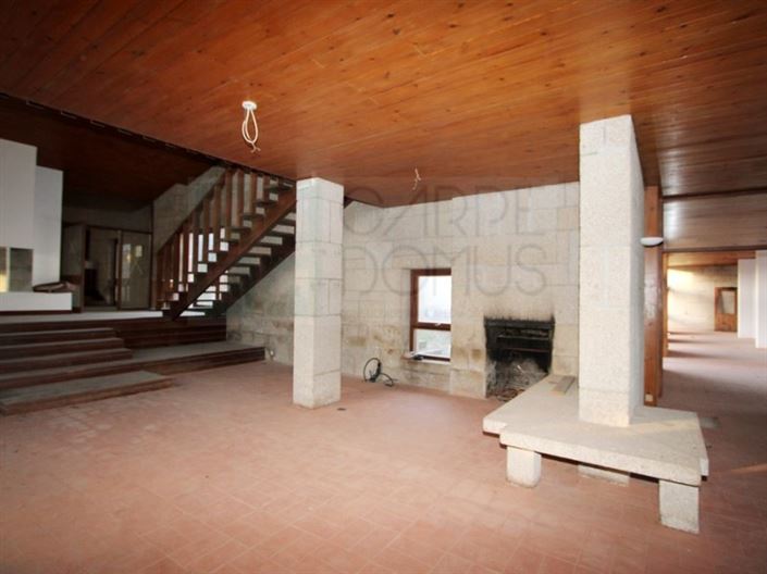 Image No.55-30 Bed Hotel for sale