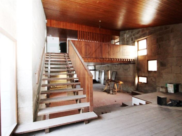 Image No.57-30 Bed Hotel for sale