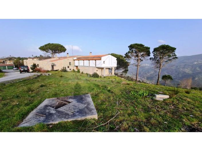 Image No.68-30 Bed Hotel for sale