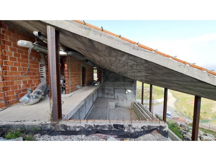 Image No.72-30 Bed Hotel for sale