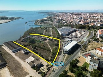 1 - Montijo, Property