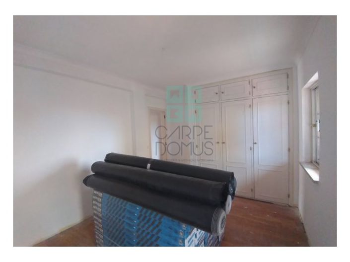 Image No.16-5 Bed House for sale