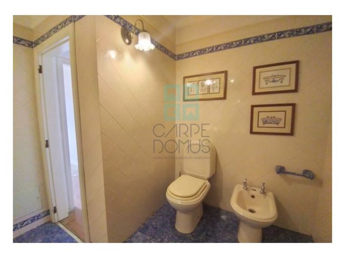 Image No.19-5 Bed House for sale