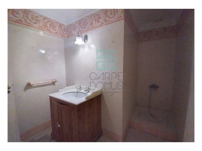 Image No.38-5 Bed House for sale