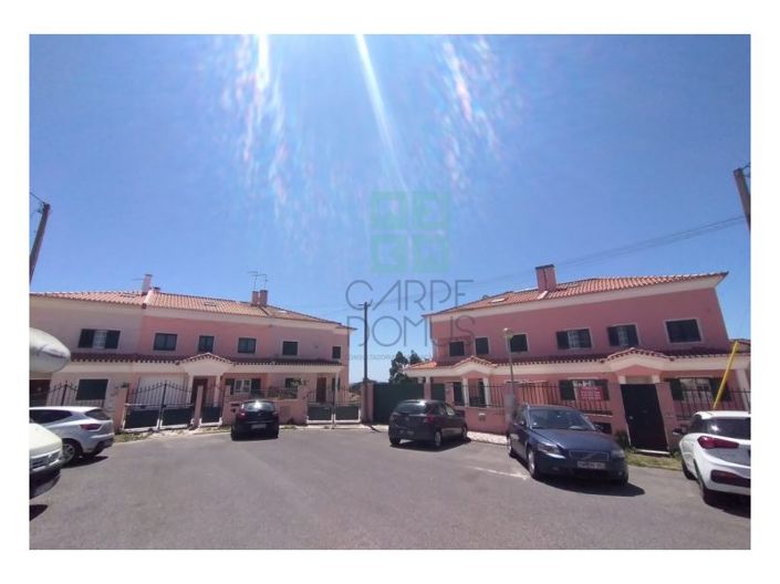 Image No.5-5 Bed House for sale