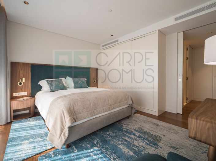 Image No.10-3 Bed Apartment for sale