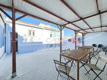 1 - Lisbon, House