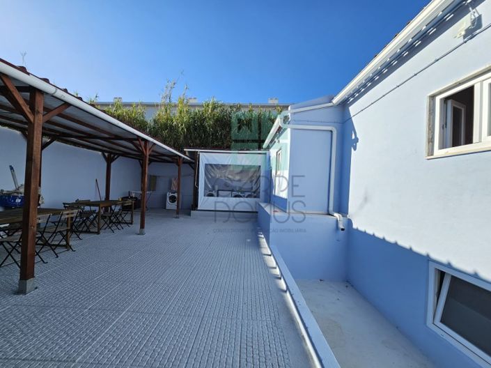 Image No.18-9 Bed House for sale