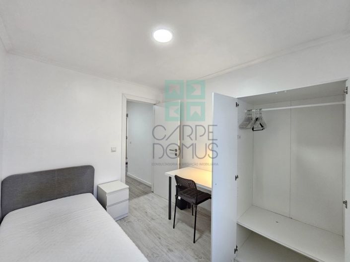 Image No.35-9 Bed House for sale