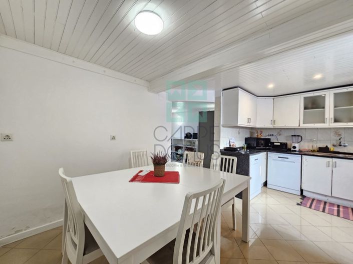Image No.41-9 Bed House for sale