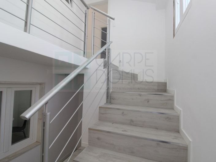 Image No.2-9 Bed House for sale