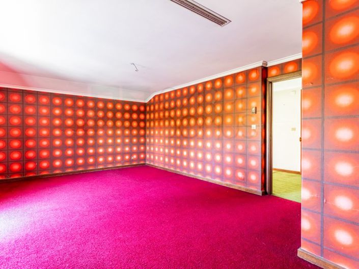 Image No.12-9 Bed House for sale