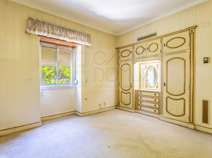 Image No.34-9 Bed House for sale