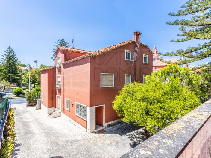 Image No.2-9 Bed House for sale