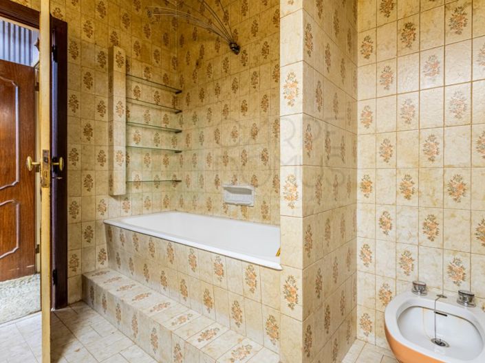 Image No.43-9 Bed House for sale