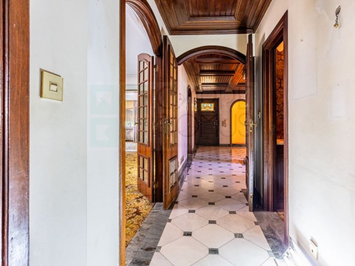 Image No.55-9 Bed House for sale