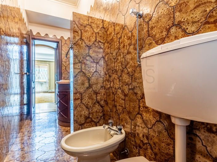 Image No.56-9 Bed House for sale