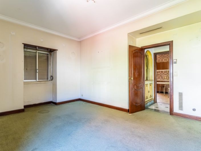 Image No.57-9 Bed House for sale