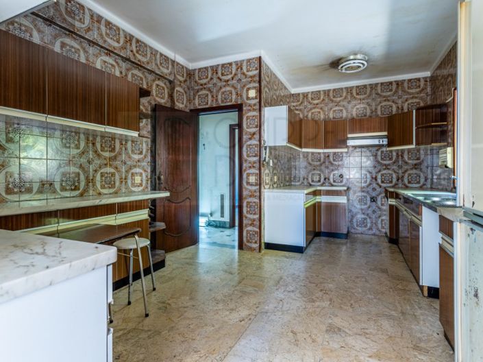 Image No.62-9 Bed House for sale