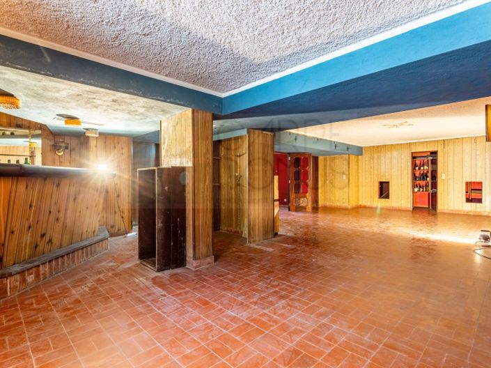 Image No.65-9 Bed House for sale