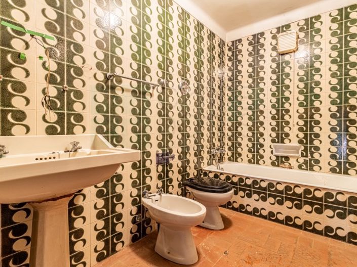 Image No.69-9 Bed House for sale