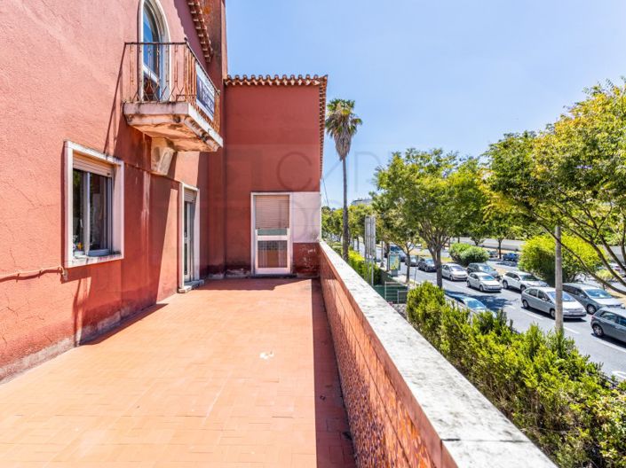 Image No.78-9 Bed House for sale