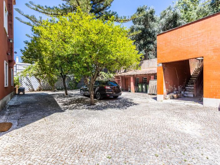 Image No.89-9 Bed House for sale