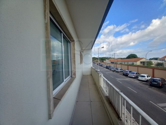 Image No.1-4 Bed Apartment for sale