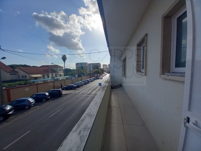 Image No.13-4 Bed Apartment for sale