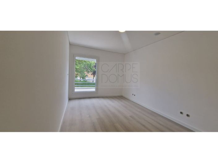 Image No.40-3 Bed Apartment for sale