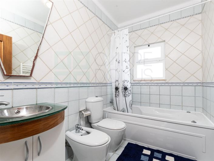 Image No.24-4 Bed House for sale