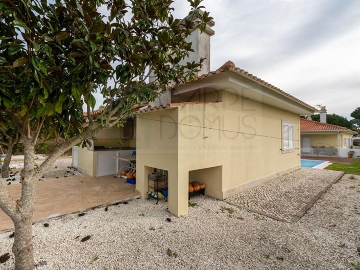 Image No.46-4 Bed House for sale