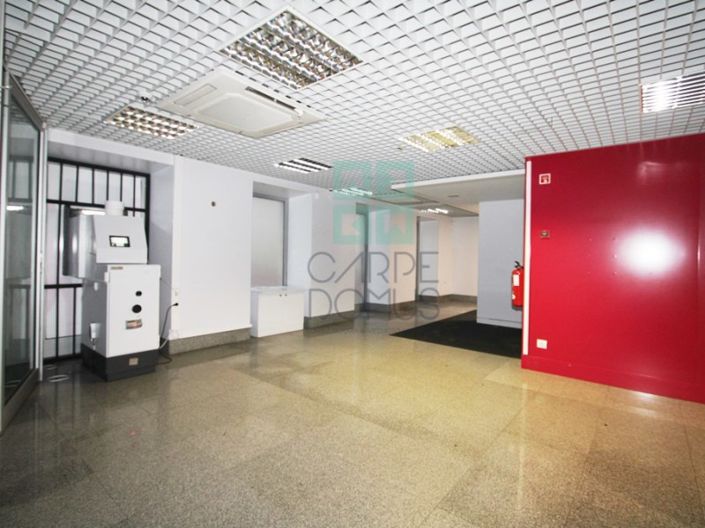 Image No.11-Commercial à vendre à Lisbon